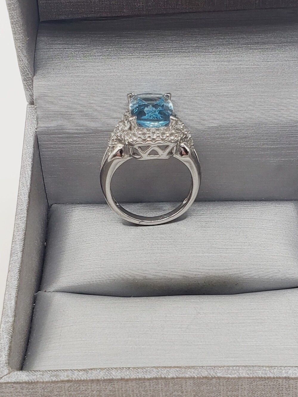 5.25 Carat Genuine Blue Topaz Halo Cocktail 925 Sterling Silver Ring - Picture 3 of 9
